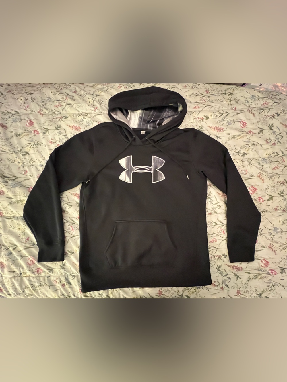 Under Armour Hooded Sweatshirt